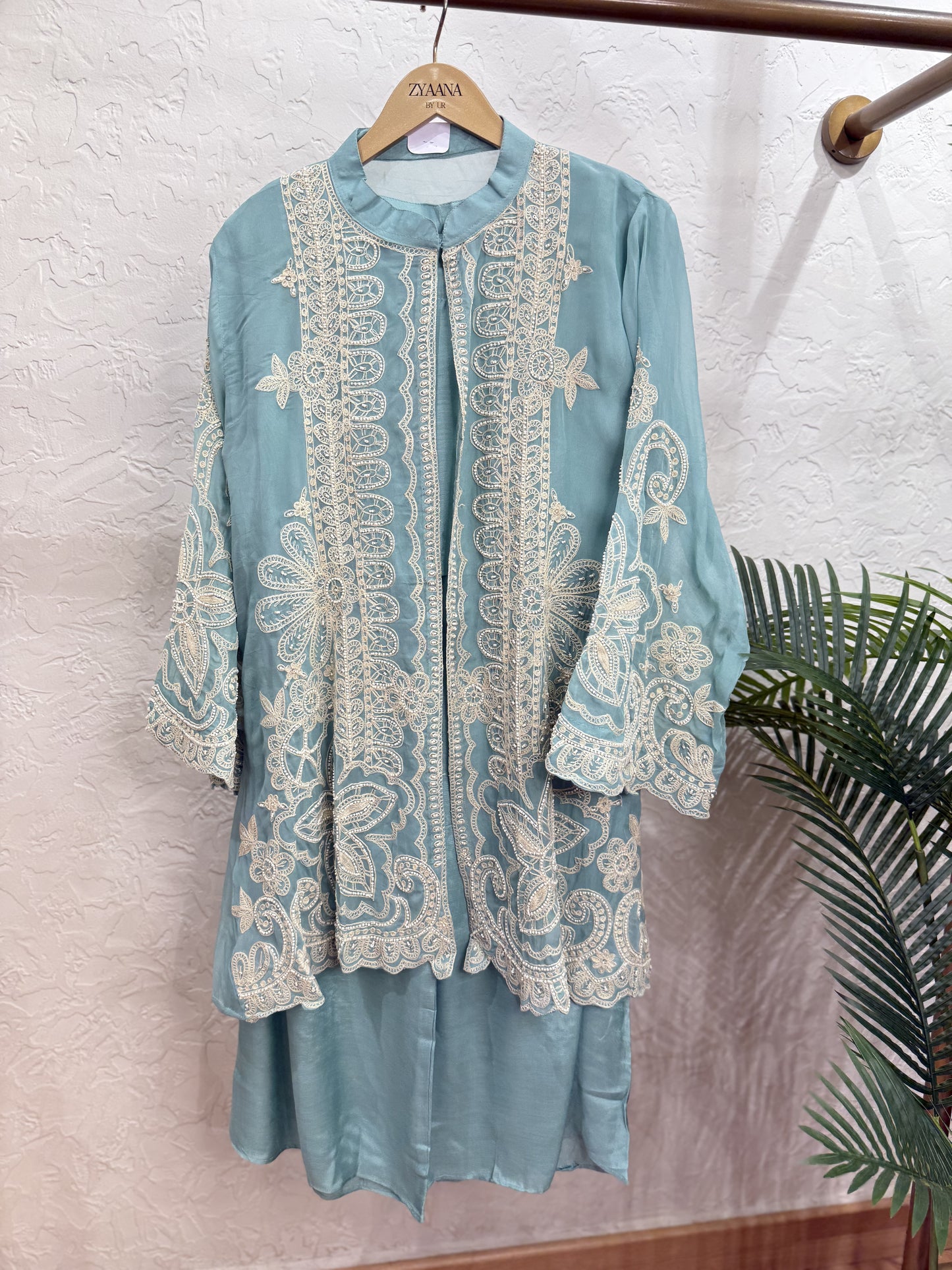 Petunia-Indowestern Cape Set