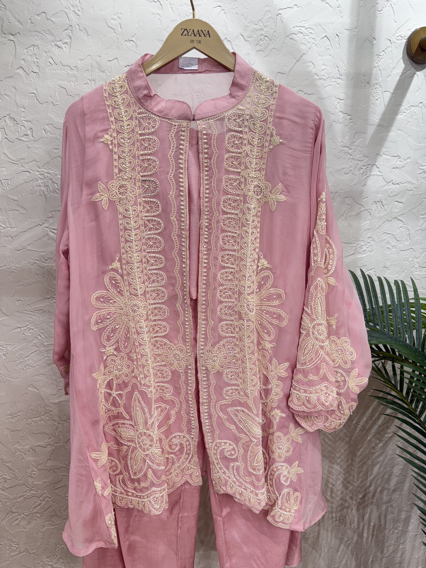 Petunia-Indowestern Cape Set
